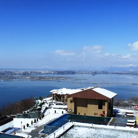 Taj Dal View Srinagar