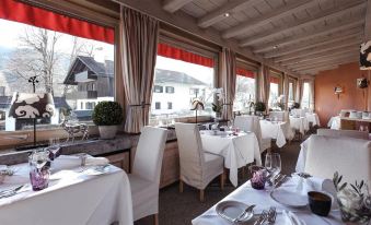 Staudacherhof in Garmisch-Partenkirchen I Blick Aufs Zugspitzmassiv I Einzigartige Bayurvida Küche