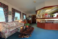 Americas Best Value Inn & Suites-Forest Grove/Hillsboro