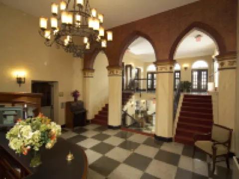 General Francis Marion Hotel Hotels in Smyth County