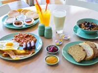 Harris Hotel Seminyak Hotels near Double Six