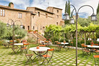 Palazzo Del Capitano Wellness & Relais - Luxury Borgo Capitano Collection Các khách sạn ở San Quirico d'Orcia
