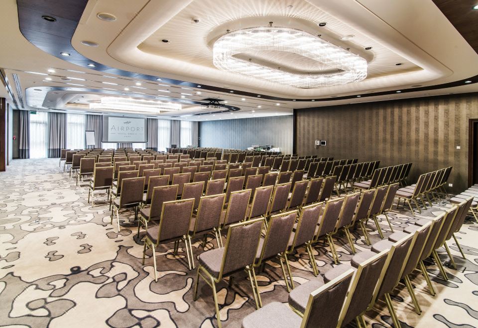 3. 에어포트 호텔 ..