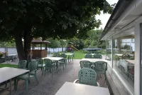 Hôtel du Port - Free Parking - Breakfast Included Hotels in Estavayer-le-Lac