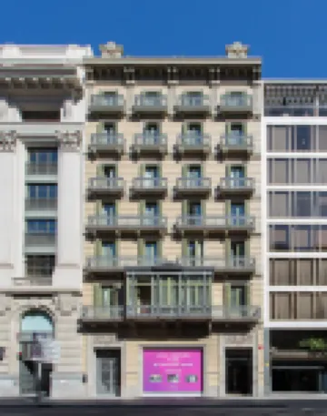 巴塞隆拿安娜室友 鄰近巴特羅之家的酒店