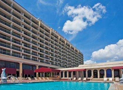 DoubleTree by Hilton Jacksonville Riverfront