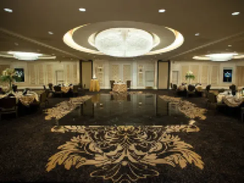 Eden Resort and Suites, BW Premier Collection