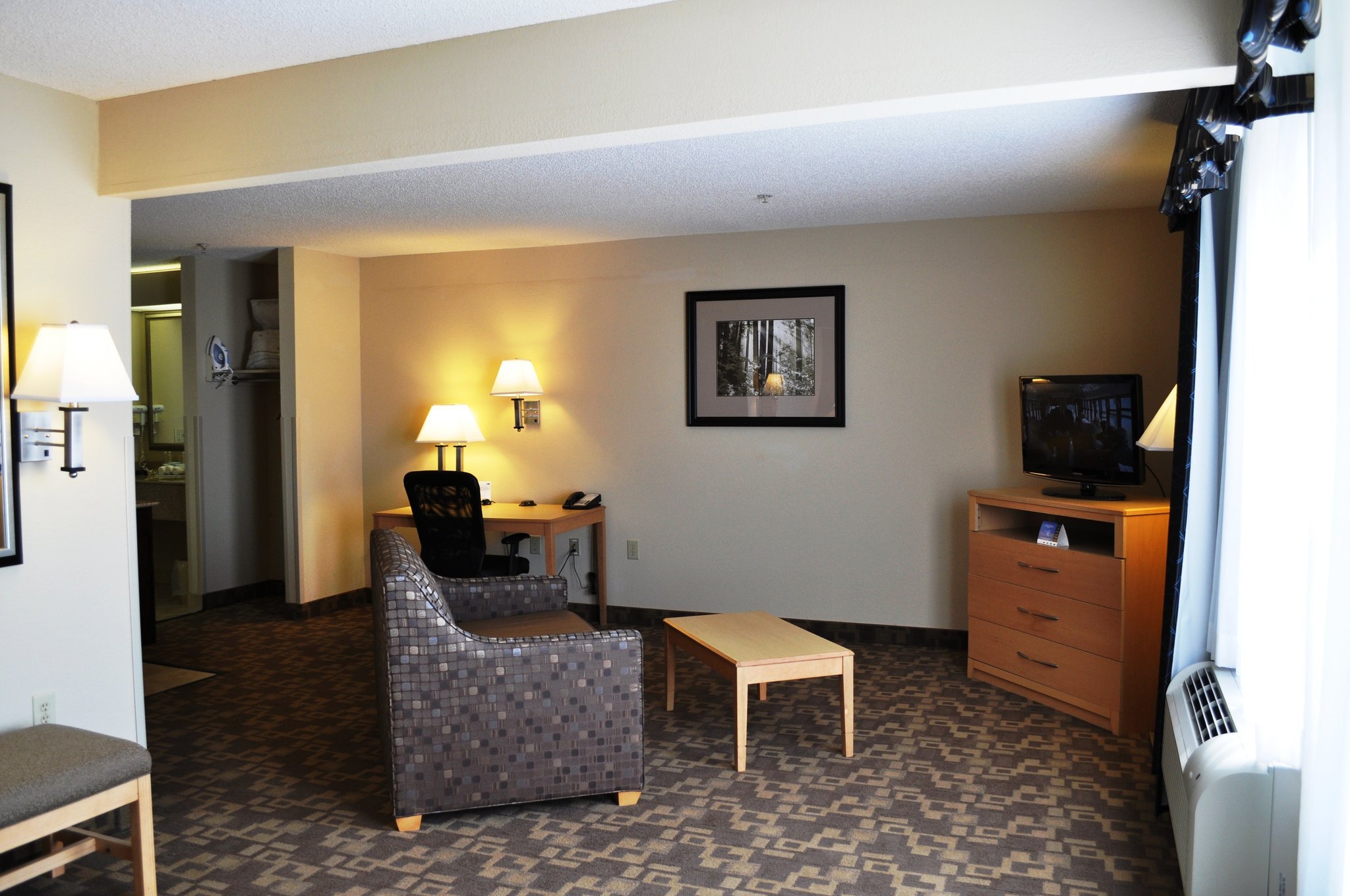 SureStay Plus Hotel by Best Western Roanoke Rapids I-95