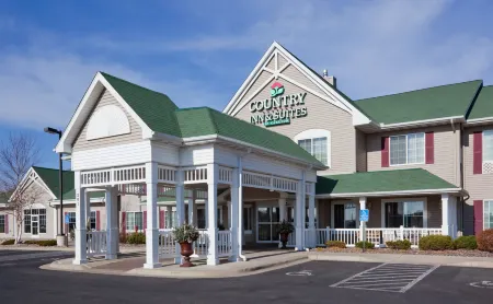 Country Inn & Suites by Radisson, Willmar, MN