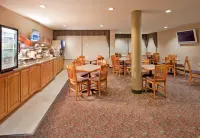 816 Hotel Westport Country Club Plaza, and Ascend Hotel Collection Member