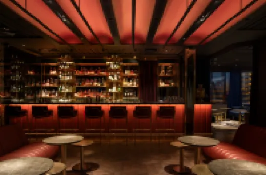 11 Mirrors Design Hotel