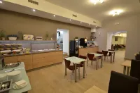 Hotel Emonec