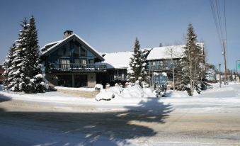 The Viking Lodge - Downtown Winter Park Colorado