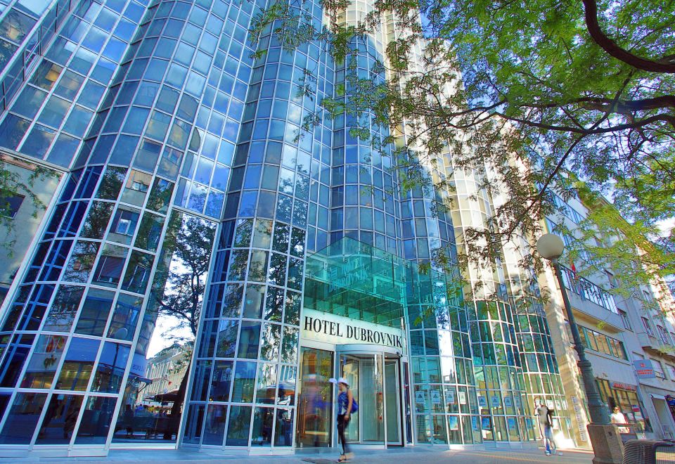 3. 호텔 두브로브니..