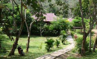 Koh Mook Had Farang Bungalow