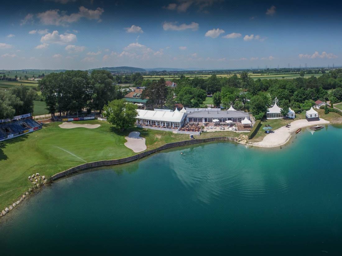 Golfresort Diamond Country Club-Gemeinde Atzenbrugg Updated 2022 Room  Price-Reviews & Deals | Trip.com