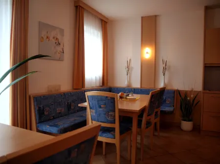 Gastezimmer Heidlmayr Отели в г. Гемайнде Вартберг-на-Кремсе