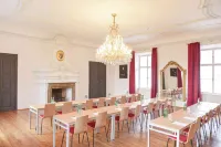 Schlosshotel Mailberg Hotels in Seefeld-Kadolz