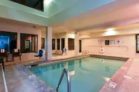 Holiday Inn Express PORTLAND SE - CLACKAMAS AREA by IHG - Pool