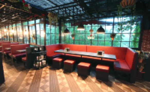 Edensor Hills Villa, Resort & Café Sharia