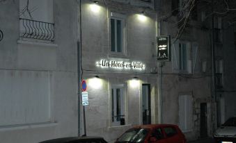 Un Hotel En Ville