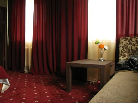 Novozhenovskiy Hotel