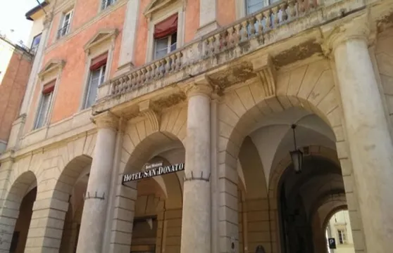聖多納託 - 博洛尼亞中心酒店