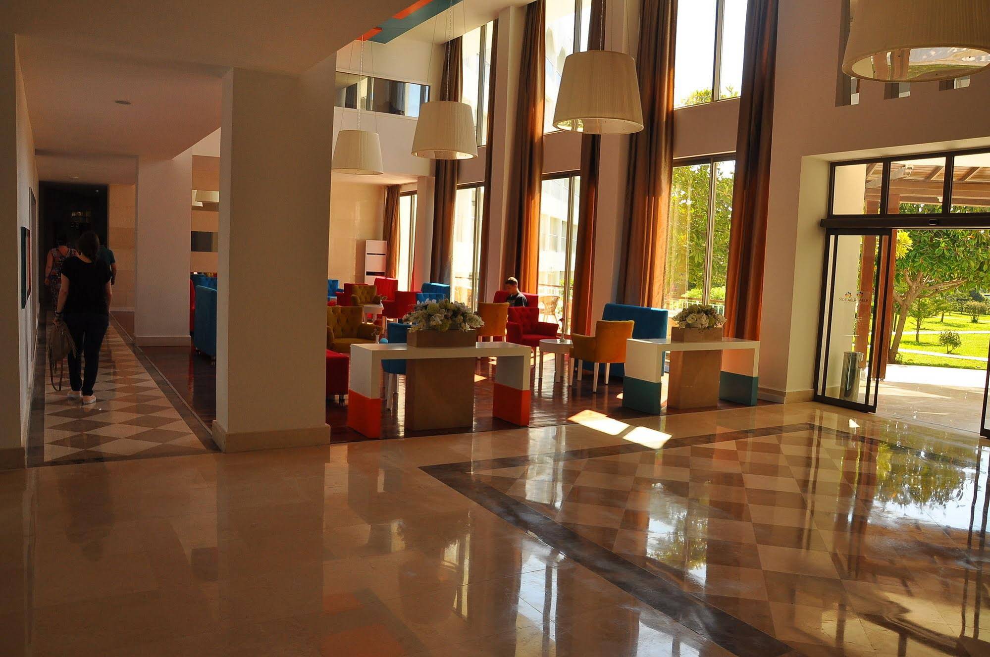 Side Ally Hotel - Her Şey Dahil (Side Ally Hotel - All Inclusive)