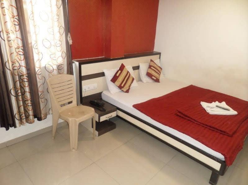 OYO 7892 Hotel Minerva Residency - Housity