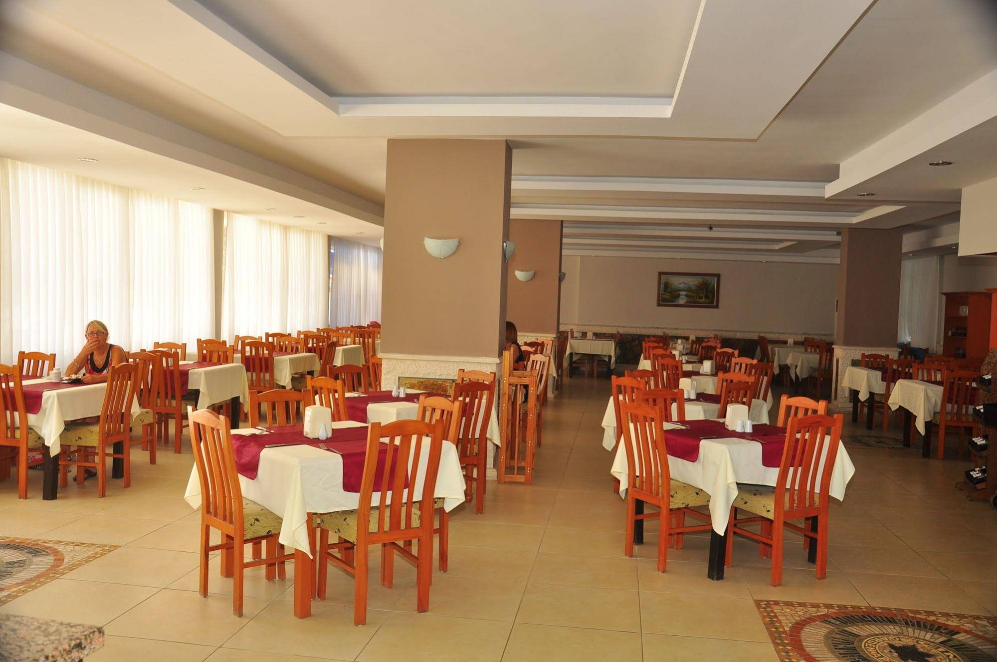 Çınar Family Suite Hotel (Cinar Family Suite Hotel)