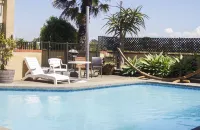 The Beachcomber Hotel - Pools