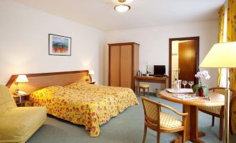 Logis Hotel-Restaurant de La Poste