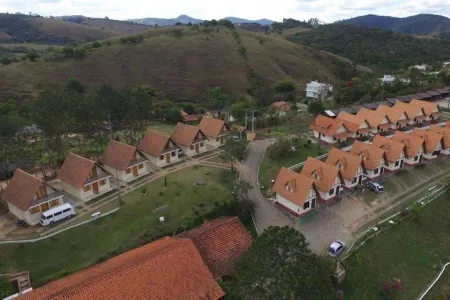 Hotel Fazenda Vista Alegre Отели в г. Кашамбу