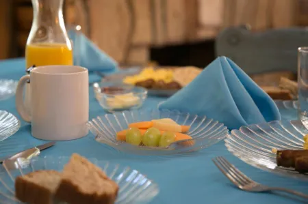 Anchor Inn Nsb Bed and Breakfast