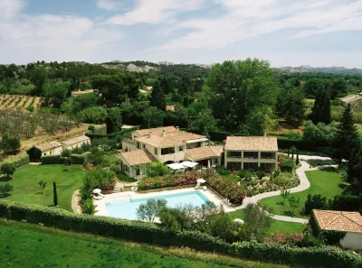 Du Côté des Olivades Hotels in Les Baux-de-Provence