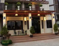 KK Boutique Inn Hotel dekat Wat Don Kaeo