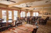 The Sparhawk Oceanfront Resort - breakfast