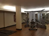 Pocaterra Inn and Waterslide - Gym