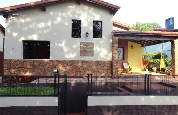 克羅尼爾旅舍及露營地