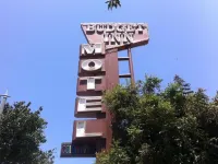 Budget Inn Motel Hotels in Lynwood