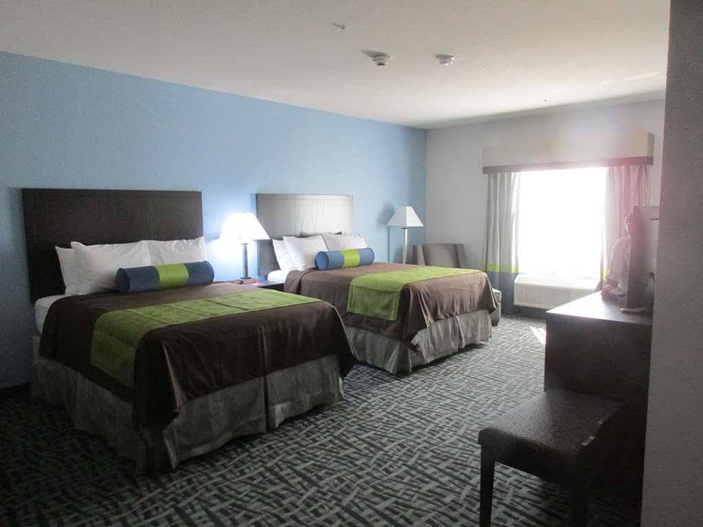 Best Western Plus Lonestar Inn & Suites