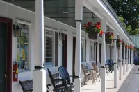 Rock Ledge Motel Hotels in Clayton