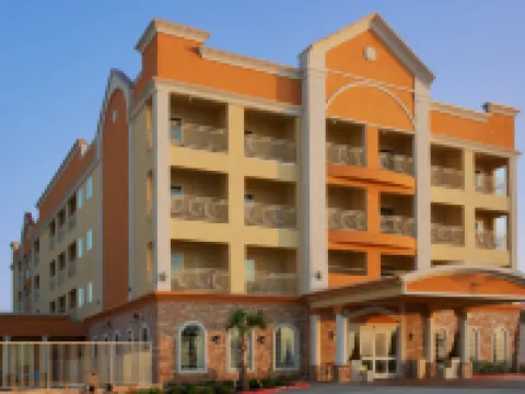 Holiday Inn Express & Suites GALVESTON WEST-SEAWALL by IHG Hotels in Galveston