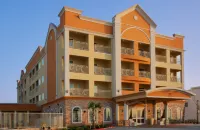 Holiday Inn Express & Suites Galveston West-Seawall Hotel di Galveston