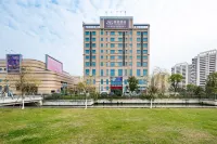 Yasheng Hotel (Taicang Port Area) Hotels near Yangtze Estuary Tourist Resort in Taicang, Jiangsu Province