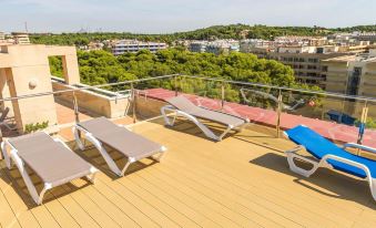 Apartment with One Bedroom in Salou, with Shared Pool and Terrace - Near the Beach