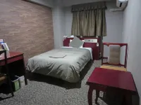 Hotel Rumieru Hyuga فنادق في هايوغا