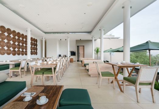 스바르가 리조트의 수영장 전경