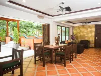 Ratana Hill Patong - Inns