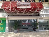 RedDoorz @ Urip Sumoharjo Hotels in Wonorejo
